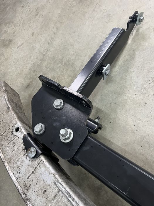 Теглич за Мерцедес МЛ / Mercedes ML W164 - чисто нов