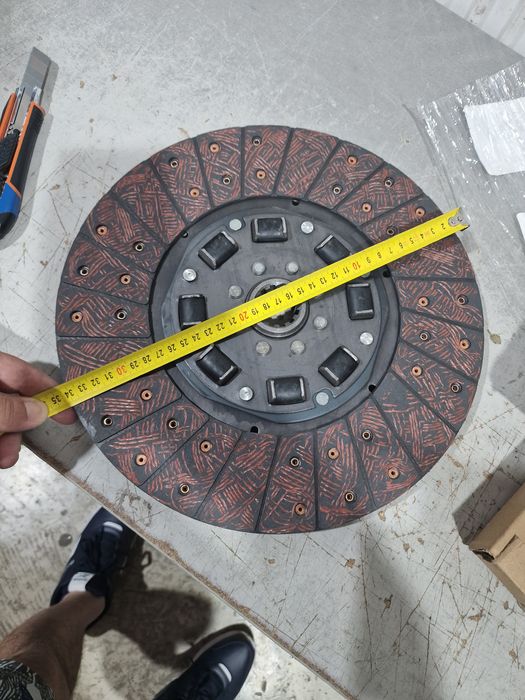 Disc ambreiaj tractor belarus 85 diametru total 340 mm cu  12 dinti pr