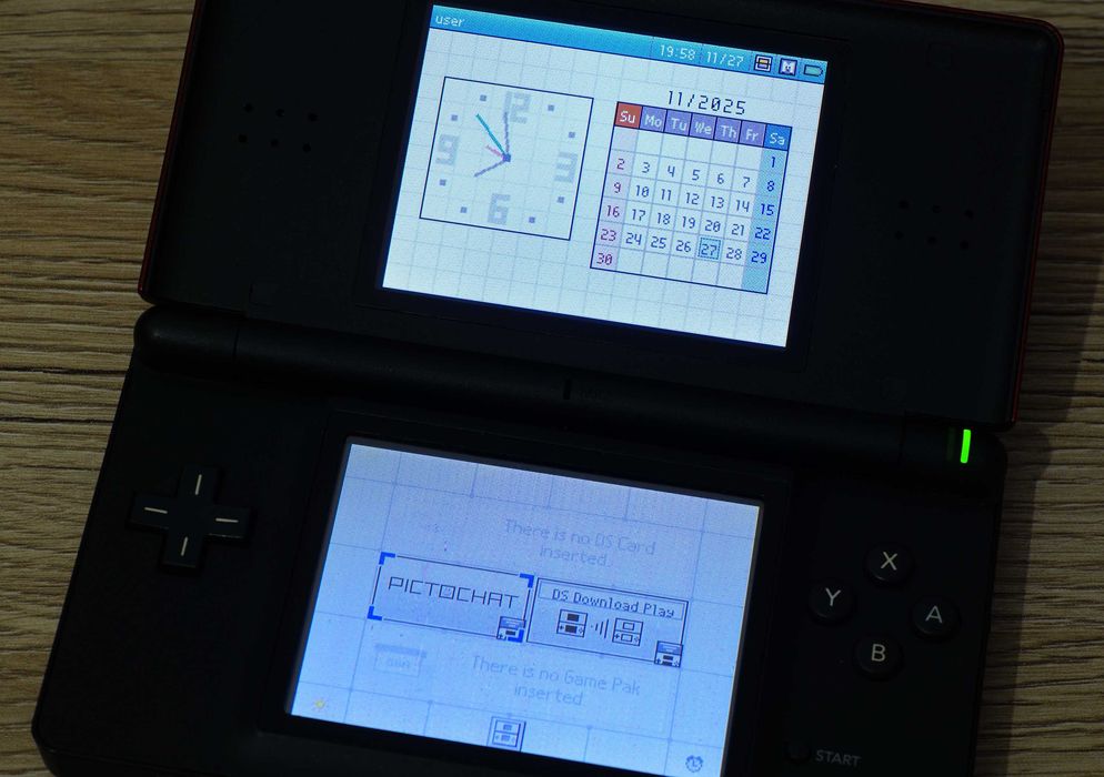 Consola portabila Nintendo DS lite + accesorii