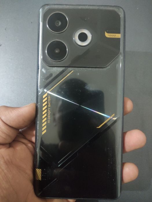 Tecno pova 6 neo