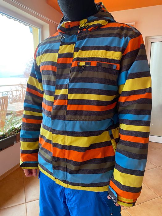 Сноуборд якета и панталони на ниски цени