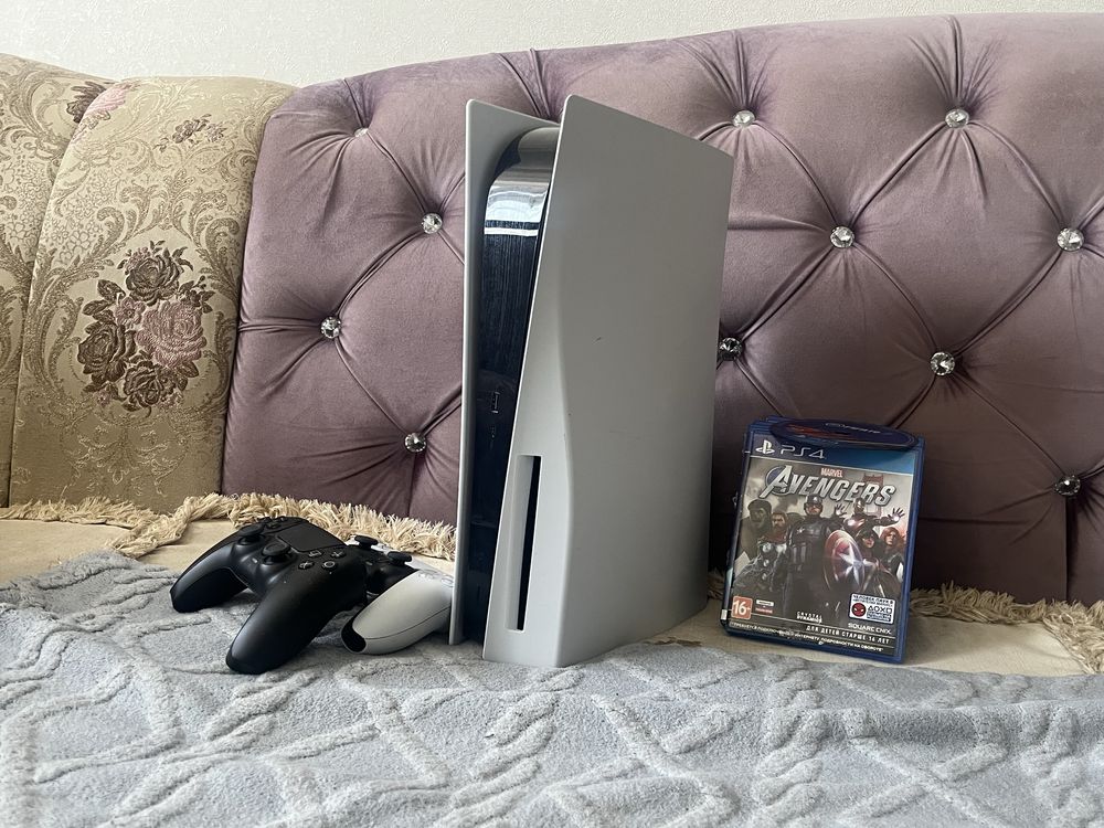 • Продам Playstation 5  Версий : Fat •