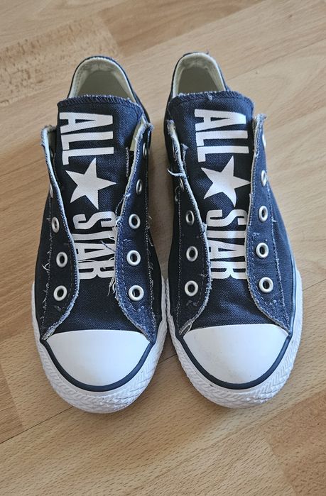 Converse fara siret