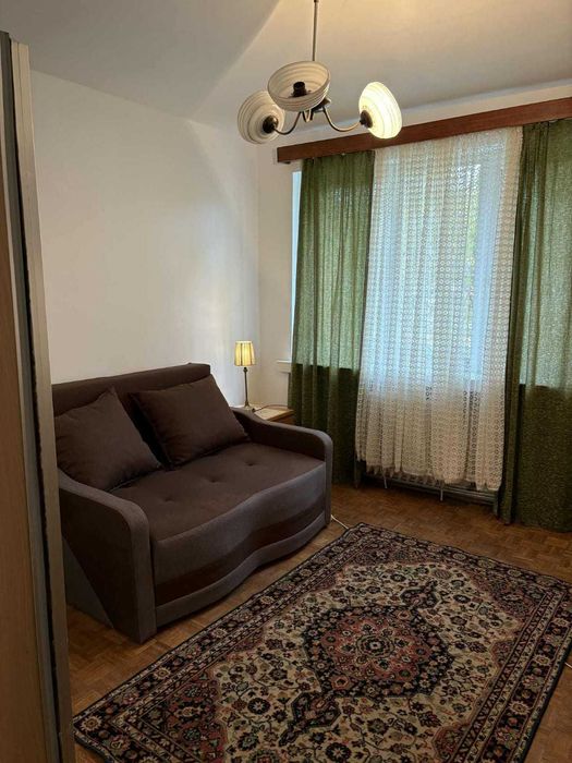 Dau in chirie apartament 2 camere, central, în Baia Mare
