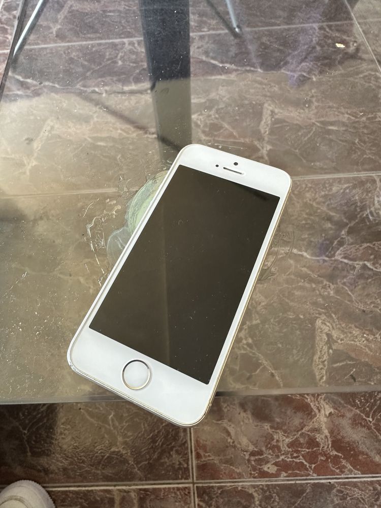 Iphone se 16gb чист без айклоуд