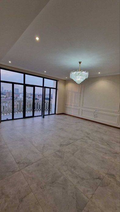 ЖК Milano ул.Кичик Бешагач 5-комн 9-10/10 200 м² 2 с/у евроремонт
