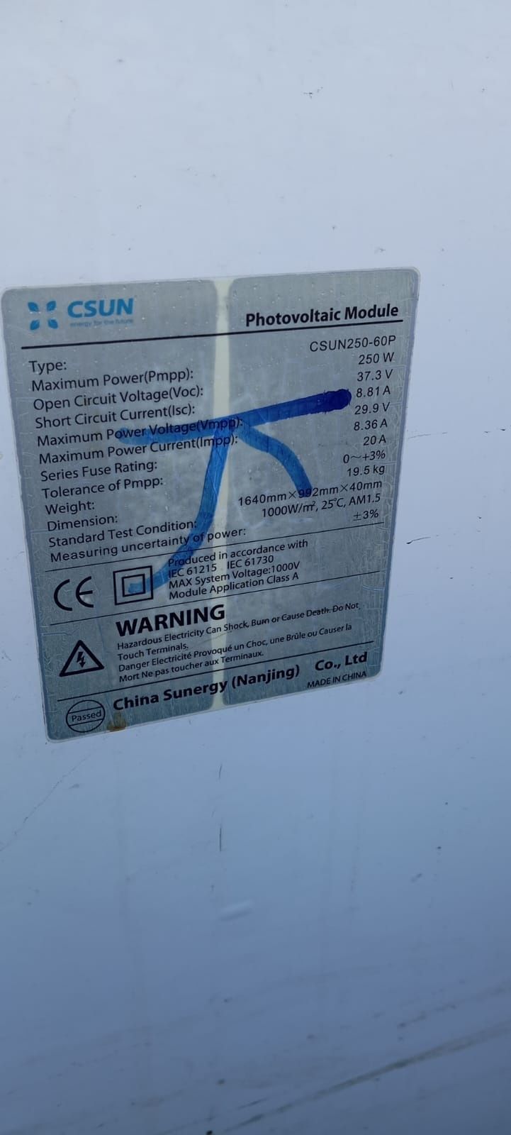 Vând panouri solare preț 100 lei bucata putere 250 w