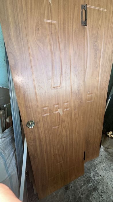 Двери межкомнатные .