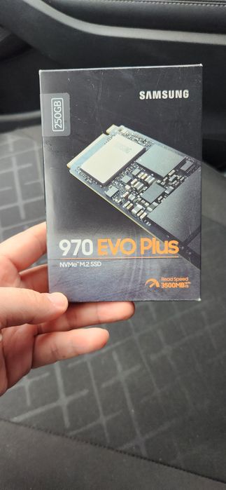 SSD Samsung 870 EVO MZ-77E250BW 250 ГБ