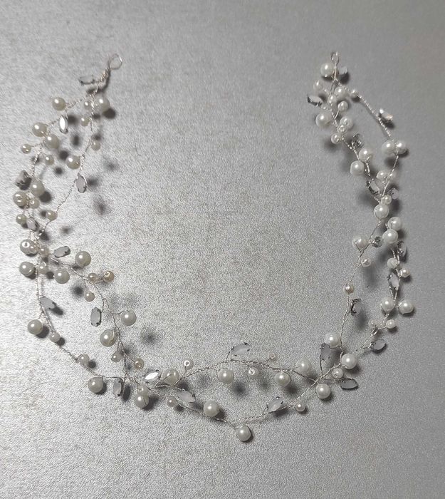 Diadema flexibilă (tiara) handmade