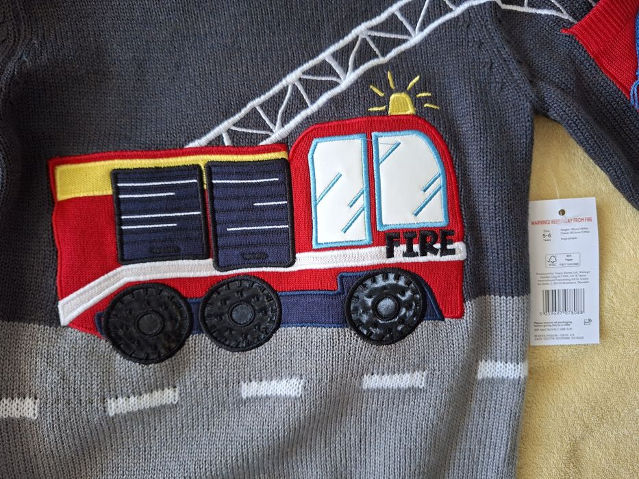 Зимни пуловери за момче