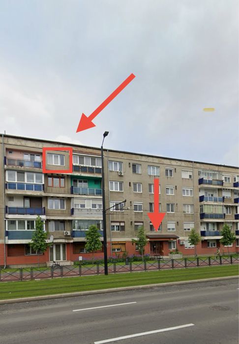 Apartament 4 camere bloc vechi in zona buna!