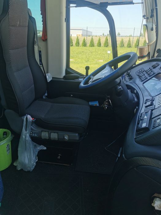 Închirieri autocare pentru curse ocazionale, excursii școlare, etc.