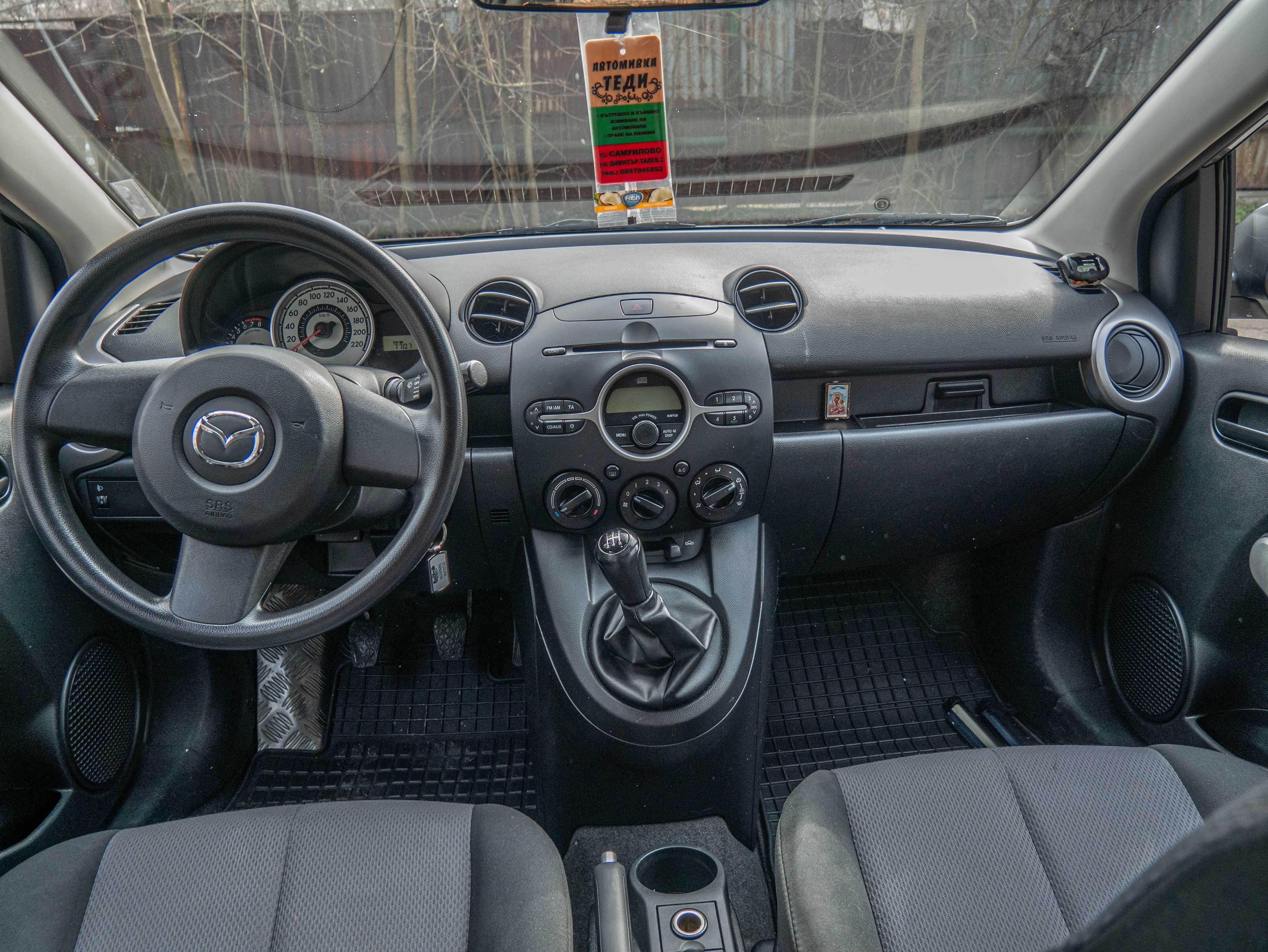 Mazda 2 1.4i (75 Hp)