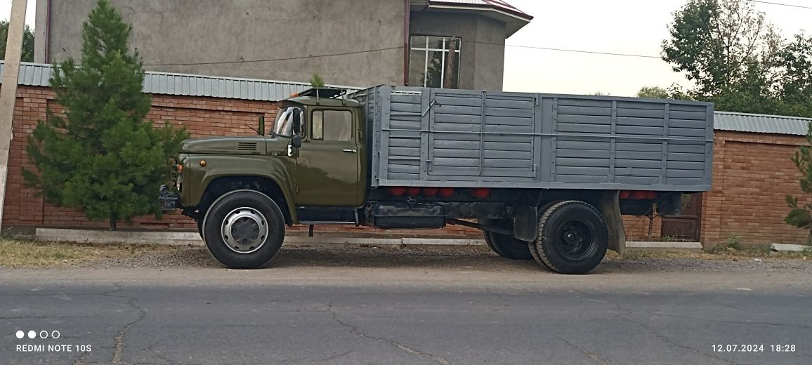 Zil 130 dlenamer