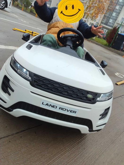 Mașinuță electrică LAND ROVER cu telecomanda