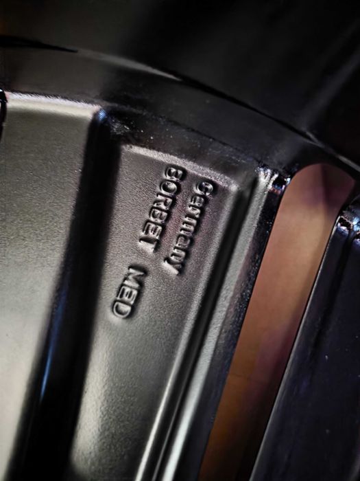 Оригинални джанти за VW 19" Нов лак  5x112 с централен отвор 57.1 мм