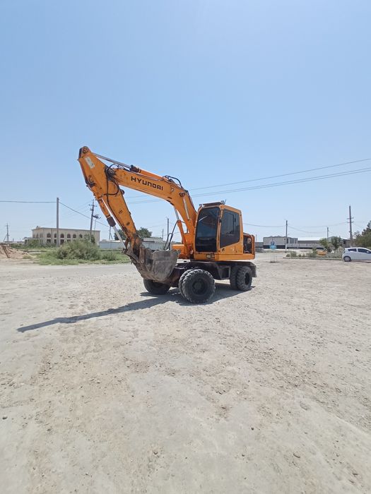 ekskavator hyundai