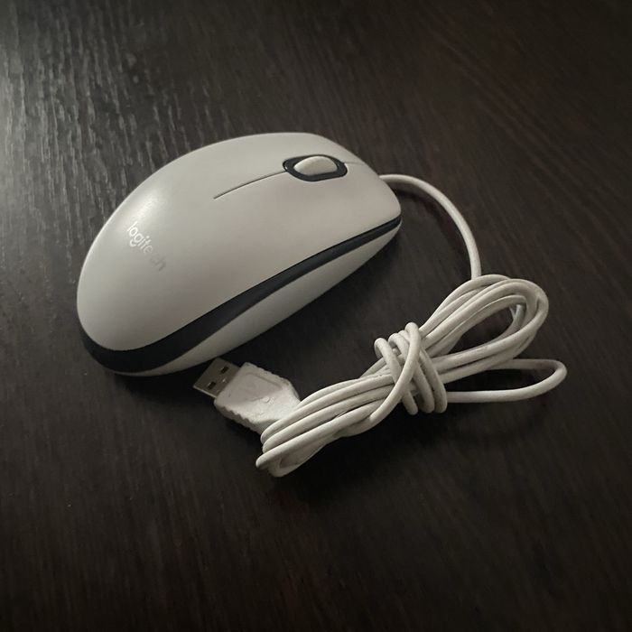 Мышь Logitech M100