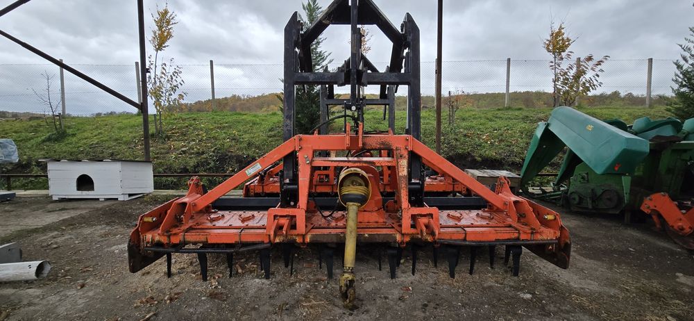 Freza grapa rotativa de pamant Maschio 3 metri