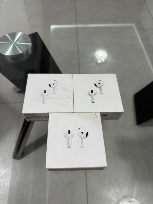 Apple AirPods 4 / AirPods 4 ANC • NOI / SIGILATE • garantie 12 Luni •