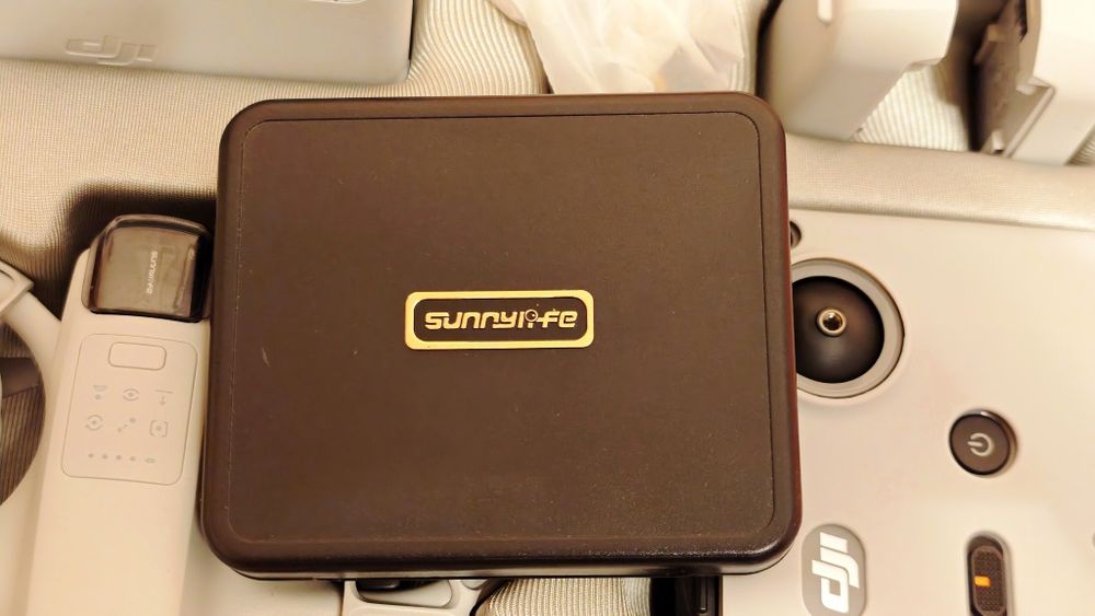 Продавам малко използван дрон DJI Neo