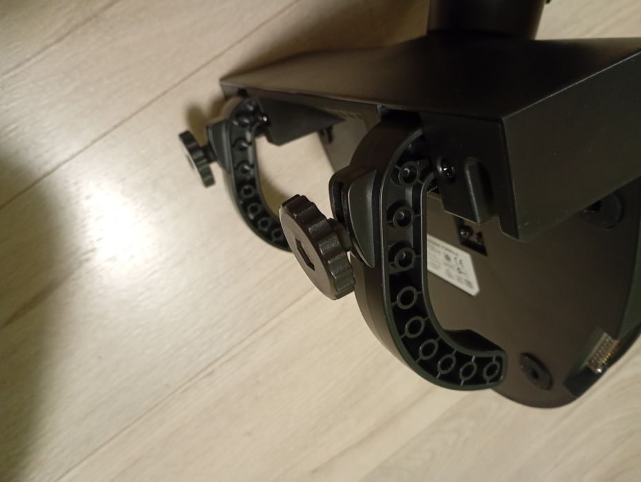 Продавам комплект -волан с педали и преходник