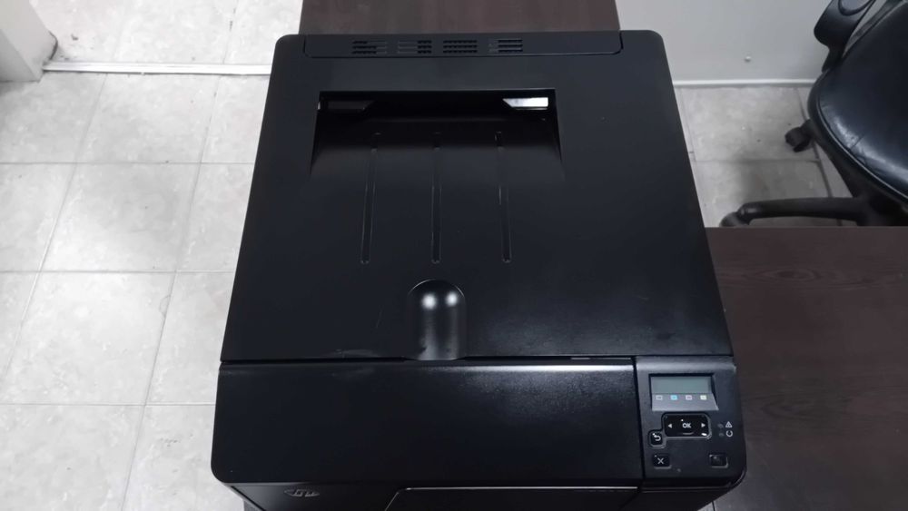 Перфектен! Цветен лазерен принтер HP Laser Jet Pro 200 Color M251n