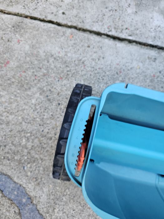 Dispozitiv imprastiere seminte si fertilizant,