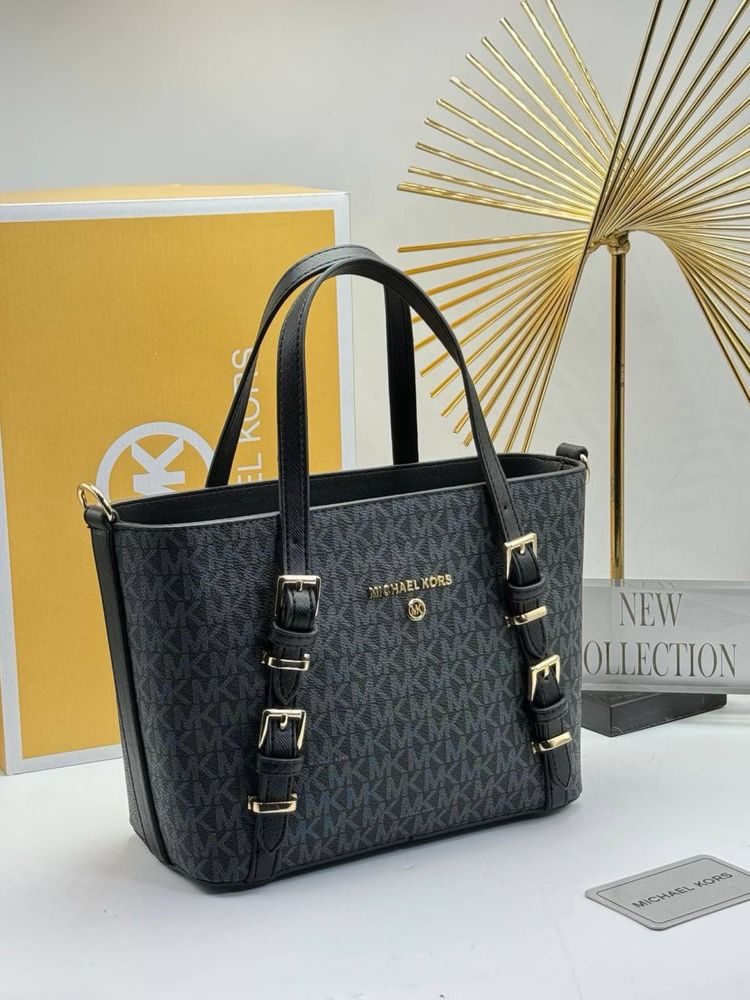 Geanta Michael Kors Noua !!! Dimensiuni 26/21 !!!