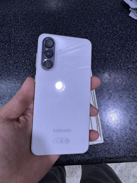 samsung a56 holati zor ideal koropka dak bor oqip tel qlila faqat