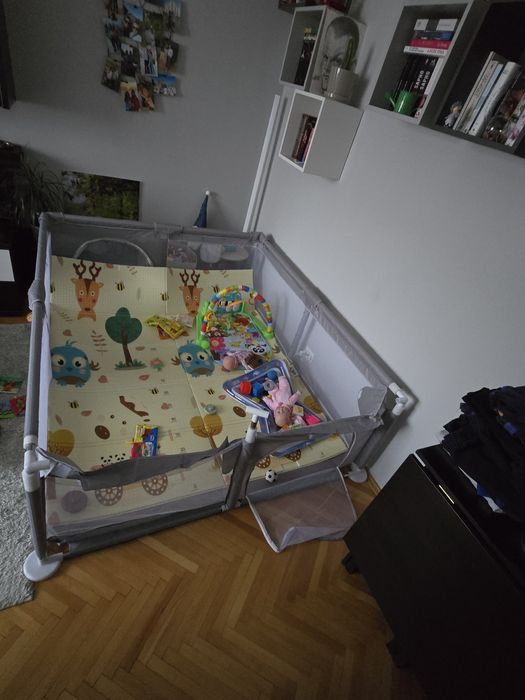 Tarc de joaca bebelusi. Dimensiune 150 x 180 x 65