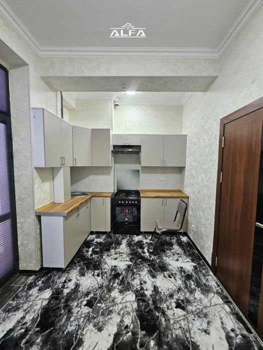 Buxoroda kvartira sotiladi 1 xonali 52m² 7-qavat.