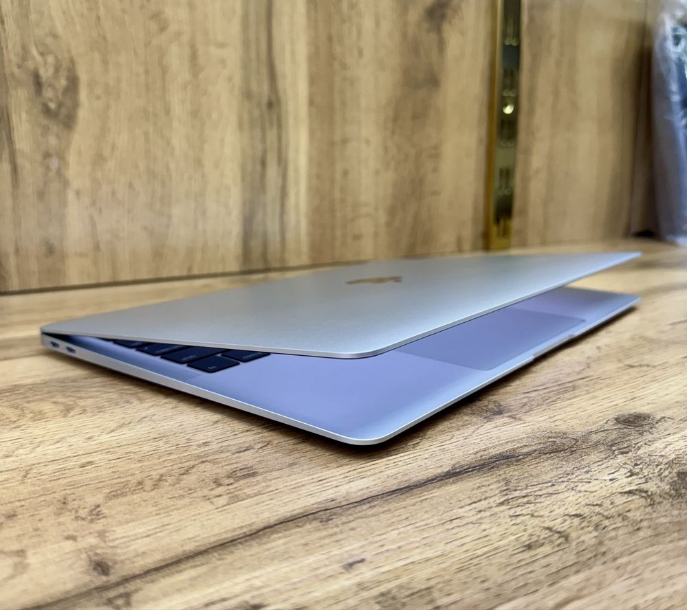 Macbook Air 8/256GB 13inch