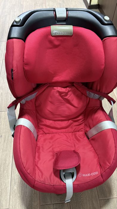 Продаю автокресло Maxi Cosi