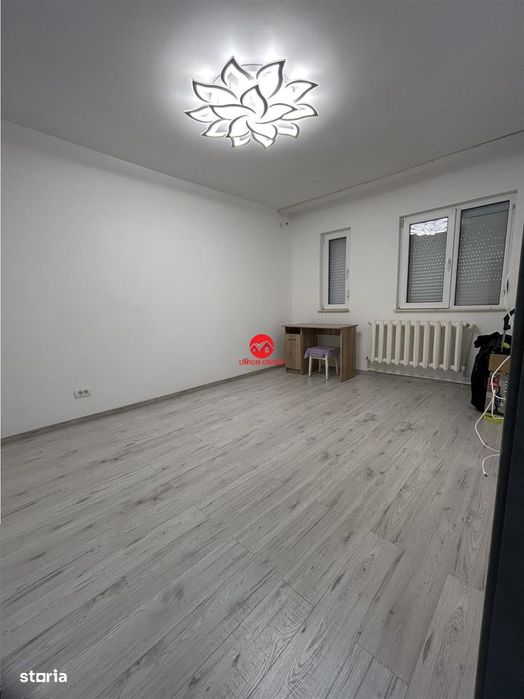 Garsoniera complet renovata, zona Palas