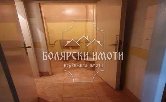 Продава се Тристаен апартамент в Велико Търново, Център - 115 кв.м за 898 €/кв.м - Снимка #10