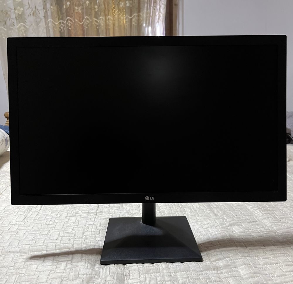 Monitor LG 22inch