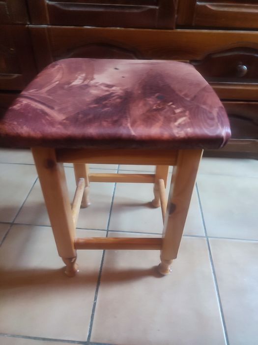 Дървен стол добро състояние