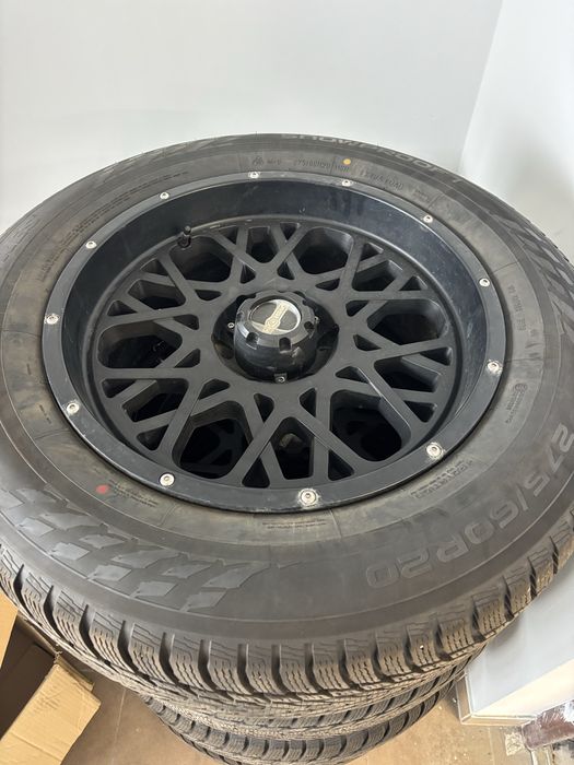 Set de roti de Dodge Ram 6x139,7  275/60r20