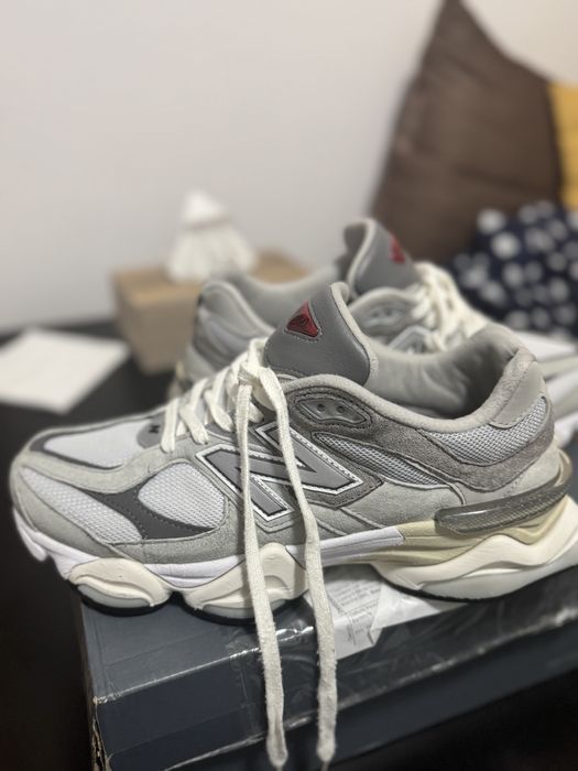 Vand new balance 9060
