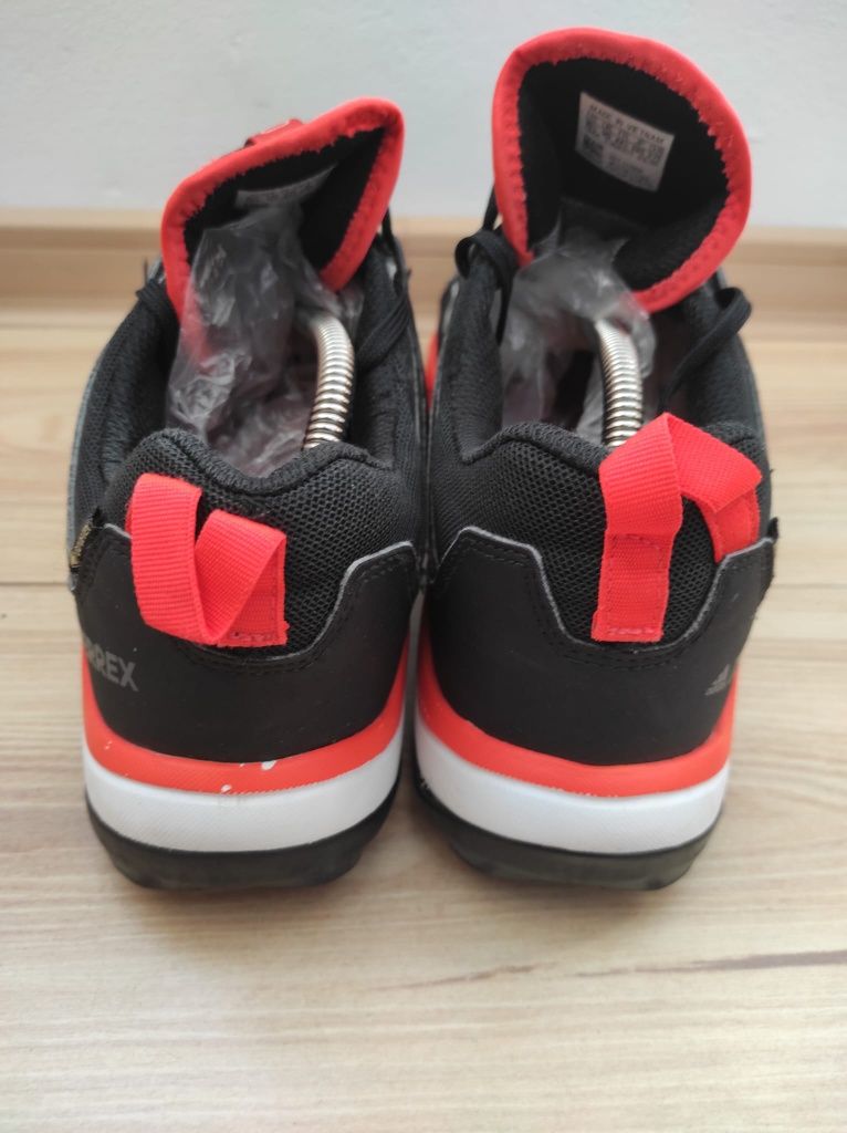Adidas barbati drumetie Adidas Terrex Agravic  44  2/3