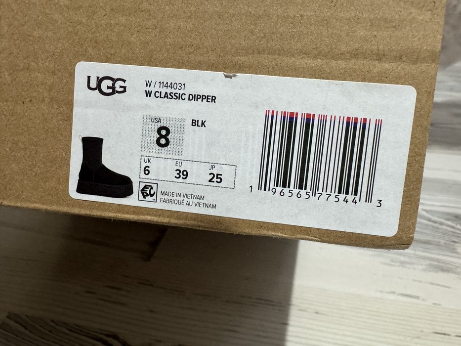 UGG W Classic Dipper