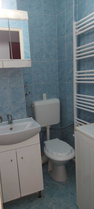 Apartament cu două camere  de închiriat