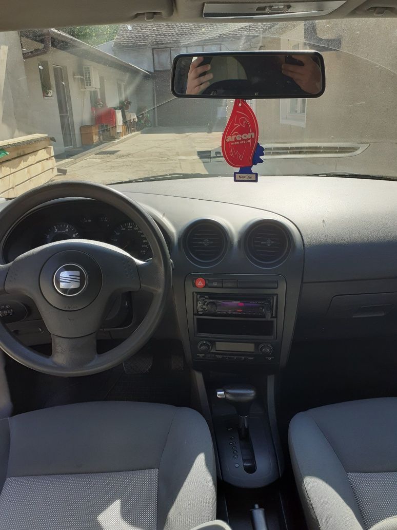 Seat ibiza 1.4 benzina automat