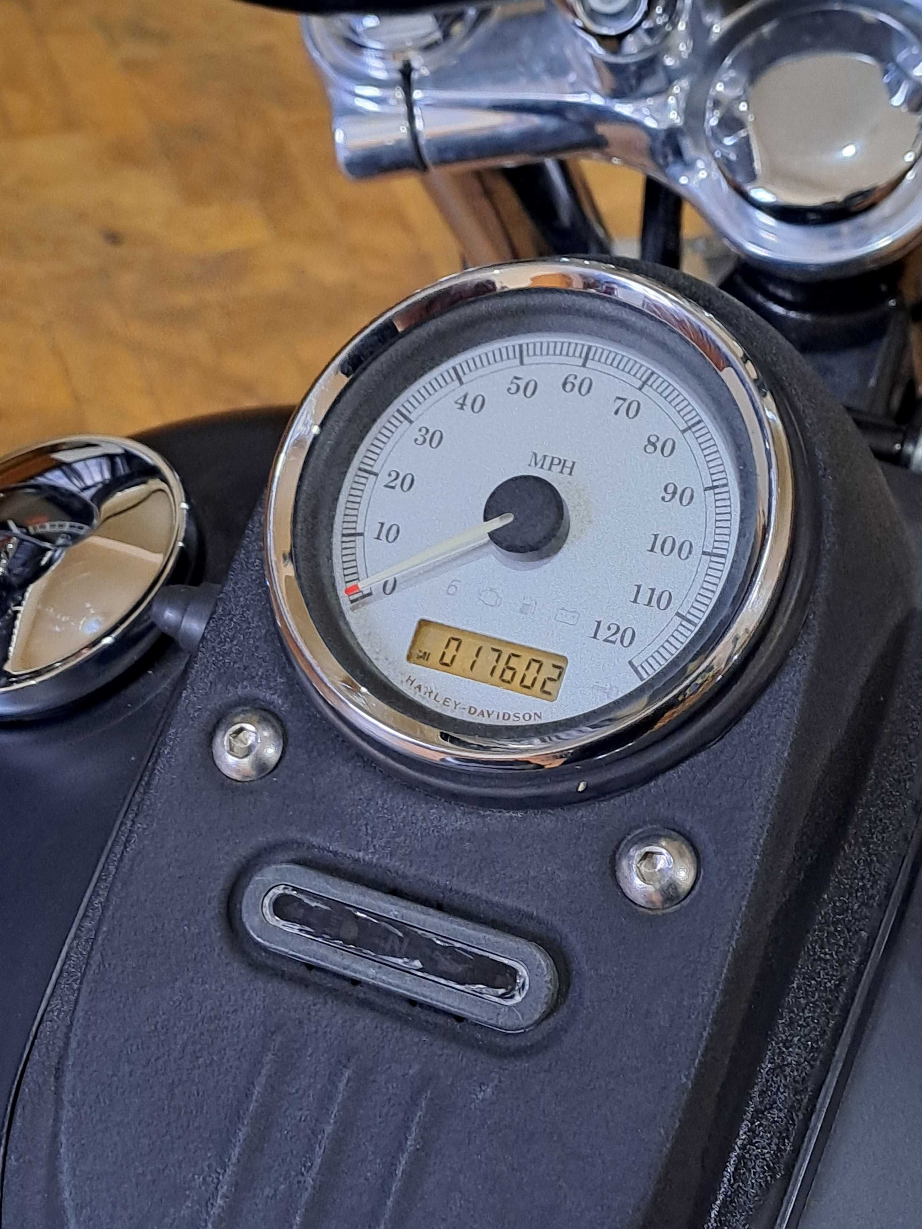 Harley Davidson Dyna Street Bob