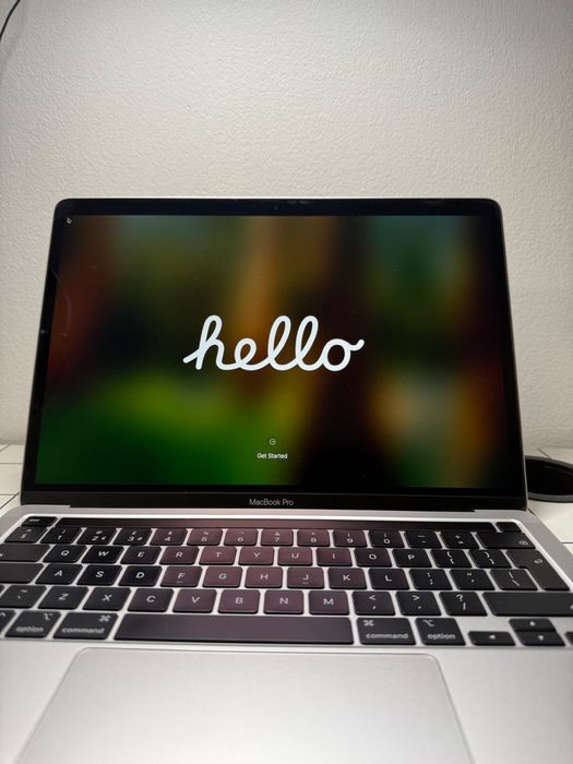 Macbook Pro 13 inch 2022