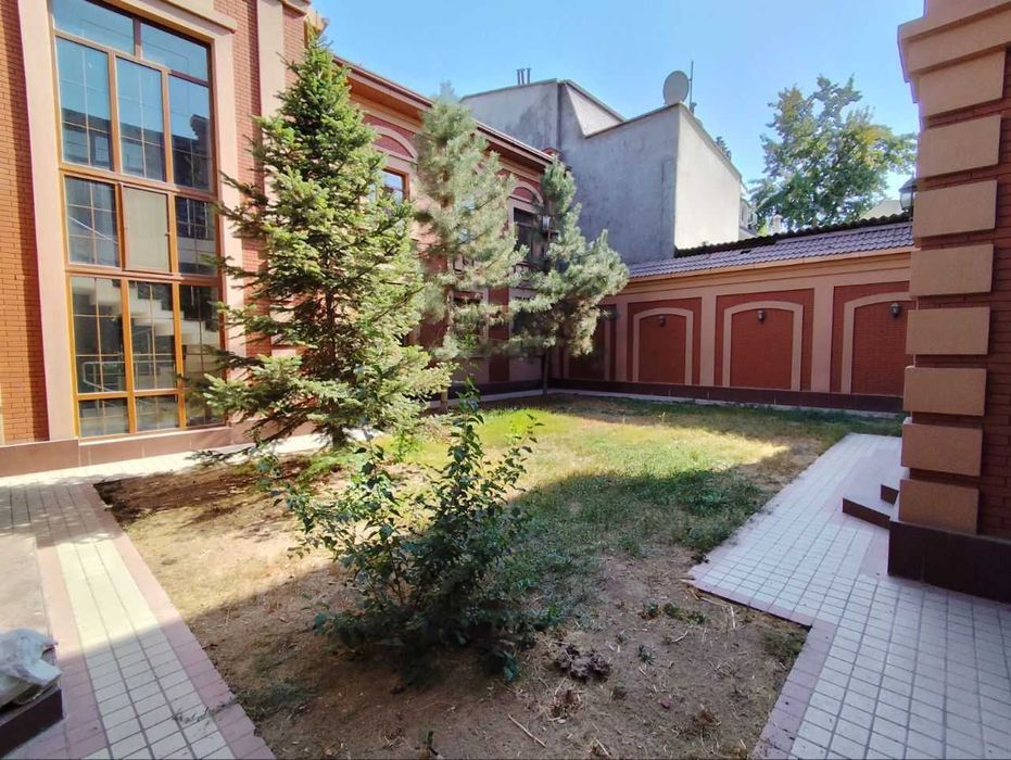 Дом под представительство Текстиль 13-ком 1000 м² 6-сот парковка