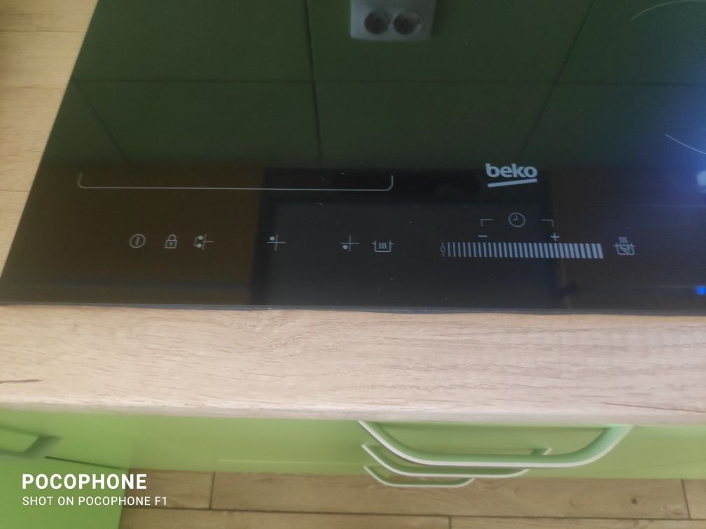 Plită cu inducție Beko – 4 zone, touch control