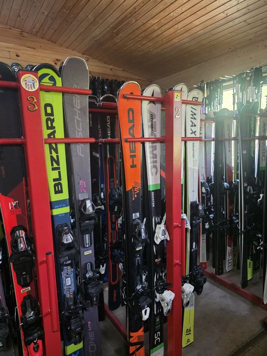 Schiuri,snowboard,clapari,buți